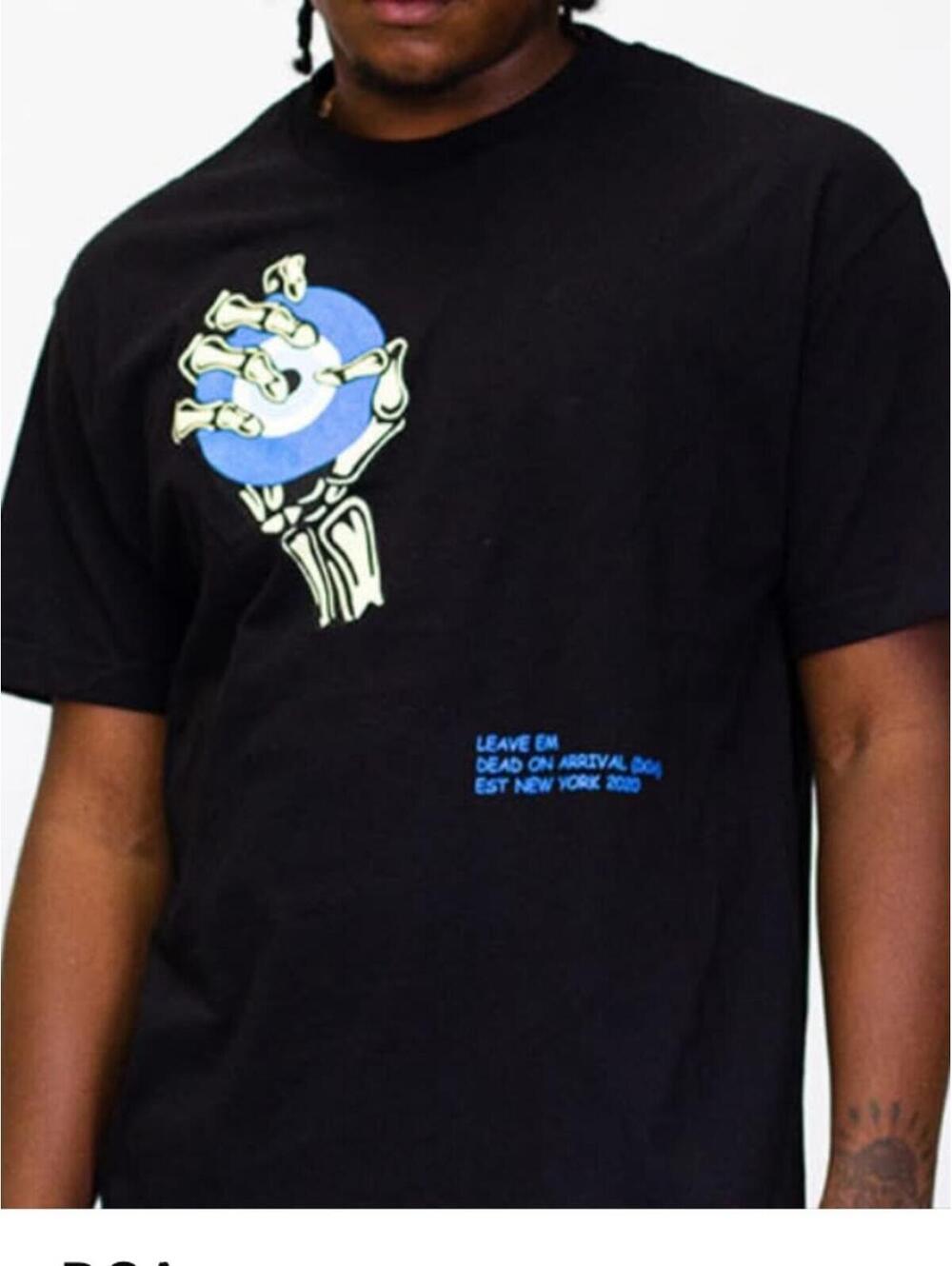 Leave D.O.A - Men's Black Graphic Tee with Blue & Cream Artwork size M